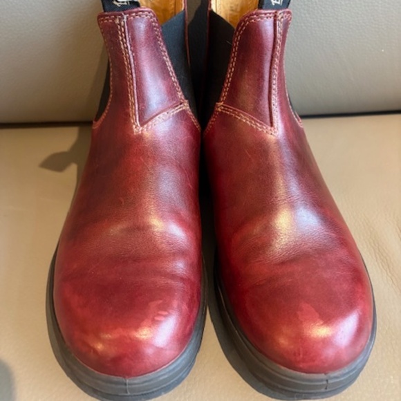 Blundstone Classic Women's sz US 9 premium leather Chelsea boots burgundy red - Picture 2 of 16